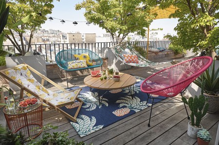 8 compras por menos de 200 euros para darle un toque de estilo a tu terraza o si eres afortunado, tu jardín