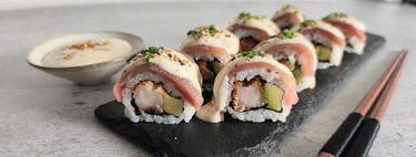 Maki acevichado con langostinos y atún, una exquisita receta nikkei 