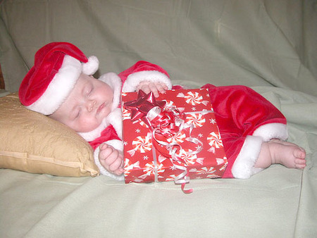 La primera Navidad del bebé: un par de consejos