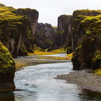Time-lapse de 60 fotografías por segundo desde un dron sobre Islandia
