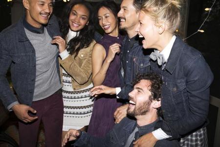 Levi's Holiday: El denim si que puede ser elegante para despedir el año