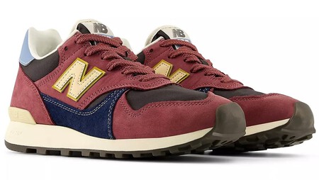 Parecen Salidas De Un Uniforme Preppy Pero Estas Zapatillas De New Balance Tienen Los Colores Perfectos Para Encajar Con Cualquier Look