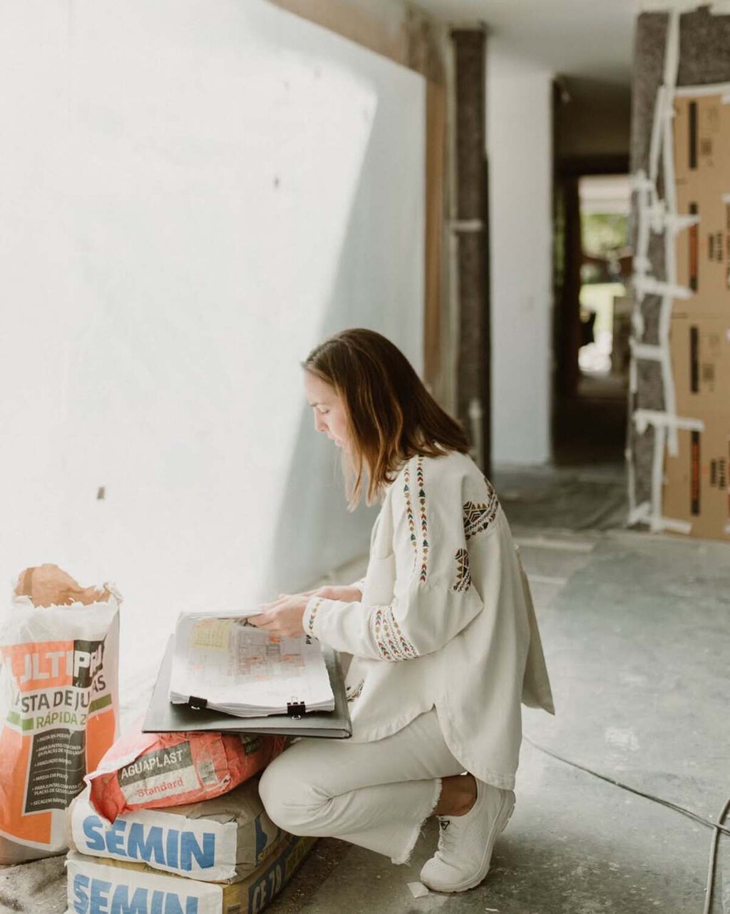 Cristina Felipe, arquitecta: «Vivo rodeada de estas cortinas, incluso en el baño y en la cocina. Son esenciales para generar bienestar»