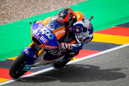 Augusto Fernández le gana la primera batalla a Álex Márquez en Misano