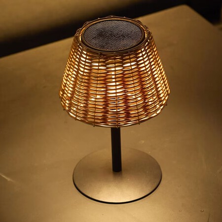 Lampara solar Maisons du Monde