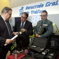 Patrulla Integral: el nuevo modelo de vigilancia de la DGT, con radares, etilómetros y test de drogas portátiles