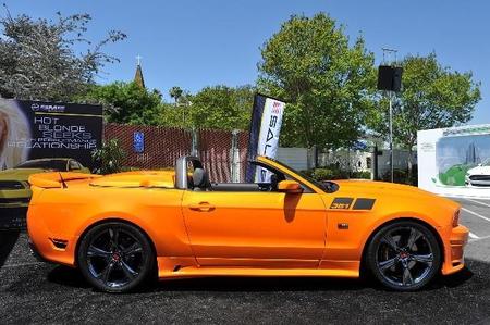 Imagen lateral del Mustang Saleen 351 Supercargado