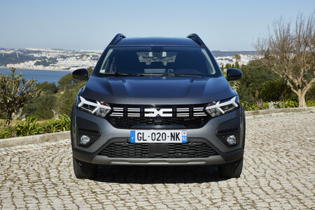 Dacia Jogger Hybrid 2023