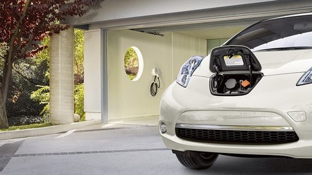 Conductores del Nissan LEAF responden en la web de Nissan a preguntas sobre el modelo