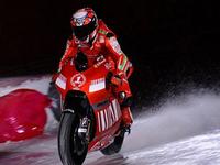 Arranca el 'Wrooom 2008' con la presentación del equipo Ducati