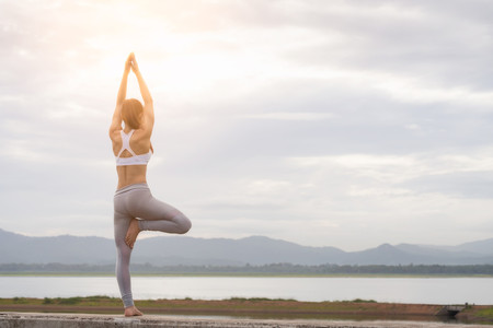 Cinco rutinas de Yoga para hacer en menos de 20 minutos