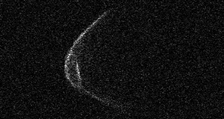 Incluso el asteroide que se aproxima a la Tierra parece llevar mascarilla