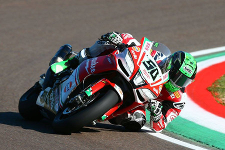 Así de aterrador fue el accidente de Eugene Laverty al quedarse sin frenos y tener que saltar a 160 km/h