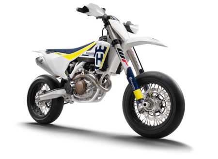 Husqvarna FS 450 2017, la carreras-cliente que te volverá loco en un karting
