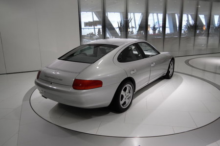 Porsche 989 1