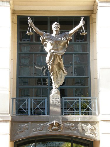 El Consejo General del Poder Judicial dice que las páginas de enlaces no infringen derechos de autor