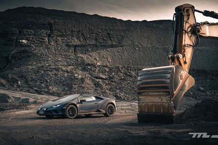 Lamborghini Huracan Sterrato 2023 005