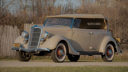 Ford Model 48 Deluxe Phaeton 1935