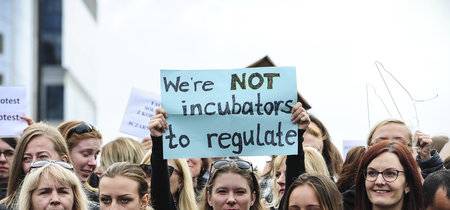 Grandes protestas en Texas porque una nueva ley sobre el aborto obligará a las mujeres a pasar por el trance de enterrar al feto  
