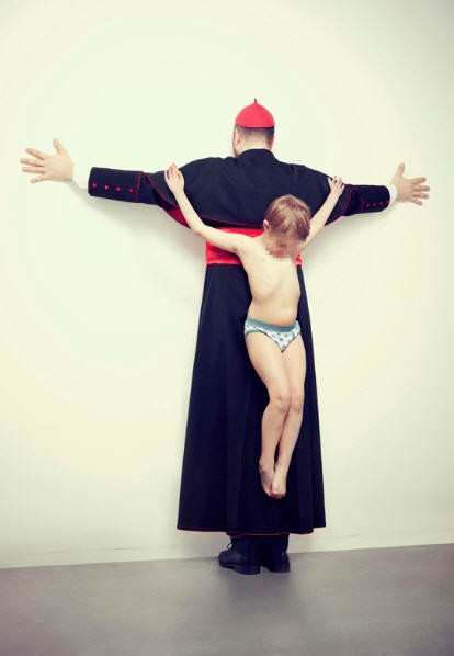 Erik Ravelo 3