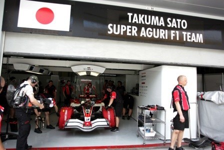 Super Aguri, camino de Barcelona