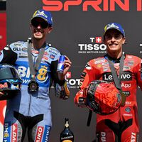 "Minha moto é mais velha". Marc Márquez não para de dizer que sua Ducati é como a de seu irmão, mas Álex Márquez não concorda 