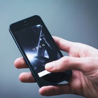 Guardia Nacional vigilará que Uber no opere en aeropuertos de México: gobierno cede a presión de taxistas
