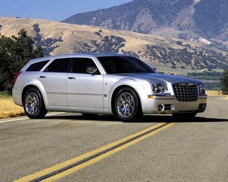 Chrysler 300C Touring (2005)