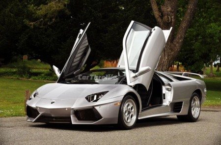 Lambo Crop 566ebef573376