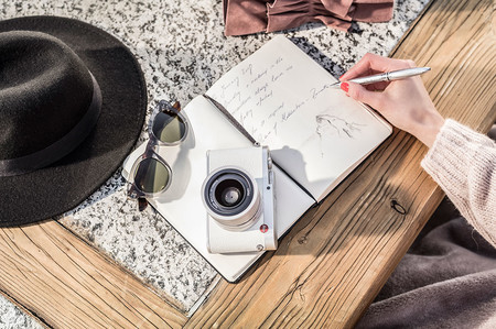 Leica se viste de blanco aprovechando los Olímpicos de Invierno y nos muestra a Leica Q 'Snow'