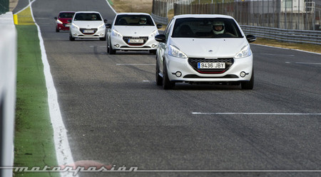 Peugeot 208 GTi 30th, toma de contacto