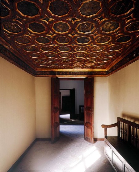 Habitaciones Del Emperador Alhambra Jpg