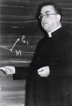 El sacerdote católico Georges Henri Lemaître