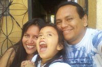 "Para erradicar la violencia debemos dejar de usarla con los niños". Entrevista a Elvis Canino de "No me maltrates soy un niño"