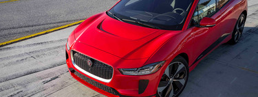 El Jaguar I-Pace conquista Laguna Seca: ya es el coche eléctrico de producción más rápido del trazado californiano