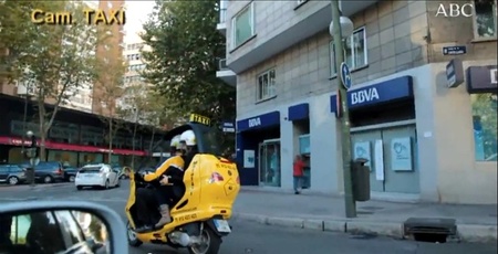 Mototaxi Vs taxi por Madrid, ¿quién ganará?