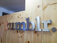 Yahoo sigue buscando la forma de rentabilizar Tumblr tras pagar 1.000 millones de dólares