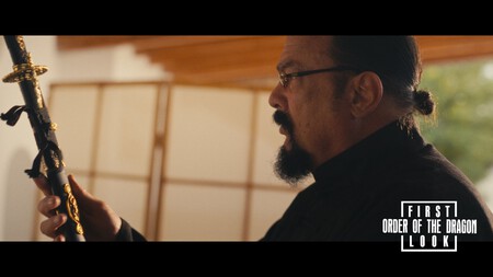 Steven Seagal presenta su primera película en seis años. Así luce el regreso de la estrella del cine de acción