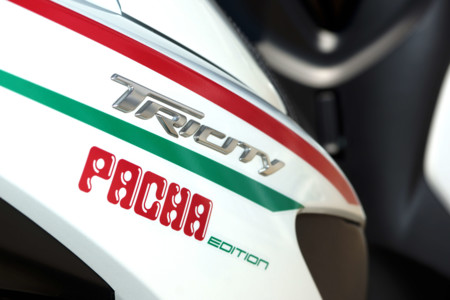 ¿Quieres ir a Pacha Ibiza? Entonces la Yamaha Tricity Pacha Edition es tu moto