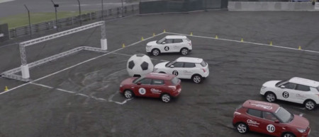 ¿Un partidito de fútbol? Pero de car football con unos cuantos SsangYong Tivoli