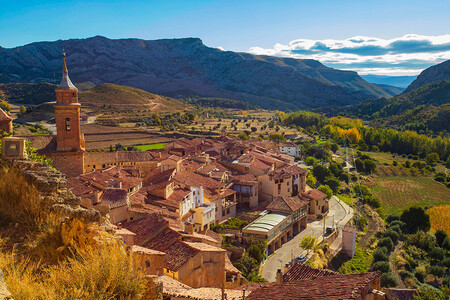 Viajes Escapadas Turismo Espana Pueblo De Guitarricadelafuente Teruel Encantador Otono