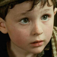 El niño de Titanic que solo dijo una frase y todavía recibe dinero cada año por esa escena