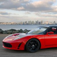 El lamento del gurú: Elon Musk confiesa que el Lotus Elise no fue la mejor base para crear el Tesla Roadster