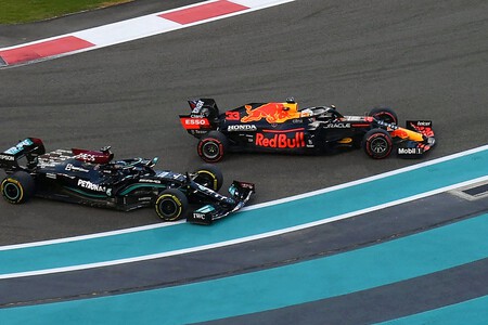 Verstappen Hamilton Yas Marina F1 2021
