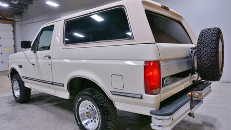 Ford Bronco Chicago Motors 4