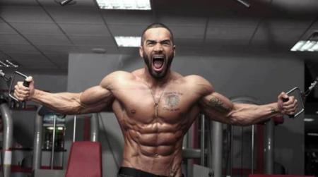 El entrenamiento de pecho de Lazar Angelov