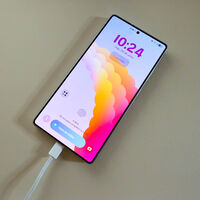 Si cuando cargas el móvil conectas el cable al cargador antes que al smartphone te arriesgas a romper algo