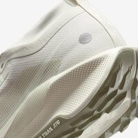 El outlet de Nike liquida las zapatillas de trail running impermeables que siempre querrás cuando salgas a correr 