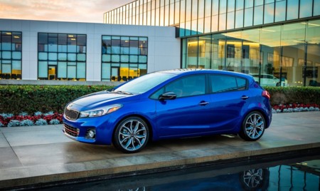De México para el mundo, Kia inicia exportación del Forte hecho en México