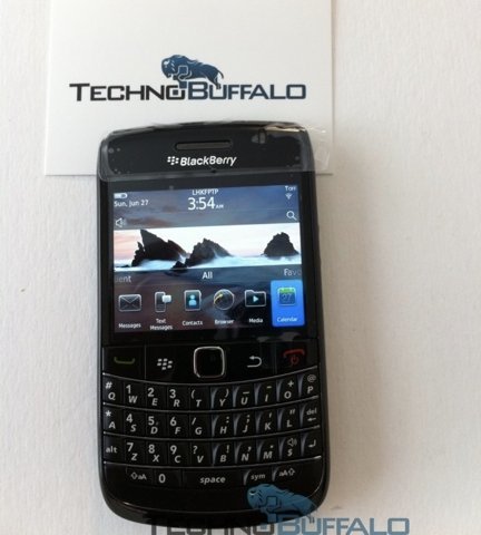 BlackBerry Bold 9780, vídeo y especificaciones completas